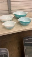 Set of 4 Pyrex Butterprint Mixing Bowls