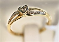 10kt Yellow Gold 3 Diamond Heart-shaped Ring