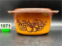 Vintage Pyrex Old Orchard 473 casserole with lid