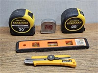 3 Measuring Tapes + Box Cutter + Small Level