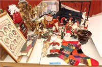 Bargain Lot: Christmas Decor + Insulators