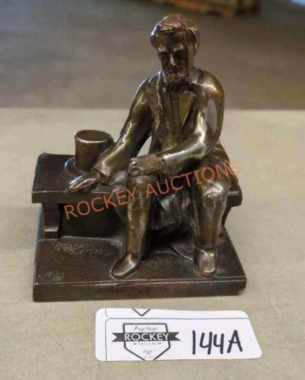 Vintage Abraham Lincoln Decorative Statue