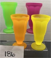 (4) plastic milkshake cups
