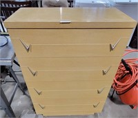 MID-CENTURY BLONDE WOOD CHEST OF DRAWERS
