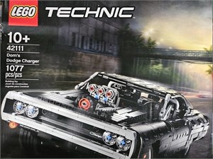 LEGO TECHNIC DODGE CHARGER 42111