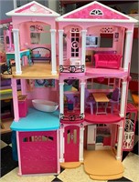 Barbie Dreamhouse - 3 Story with Garage