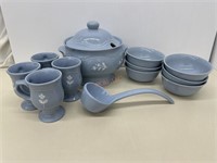 Vintage Pfaltzgraff Gazebo Blue Soup Tureen set