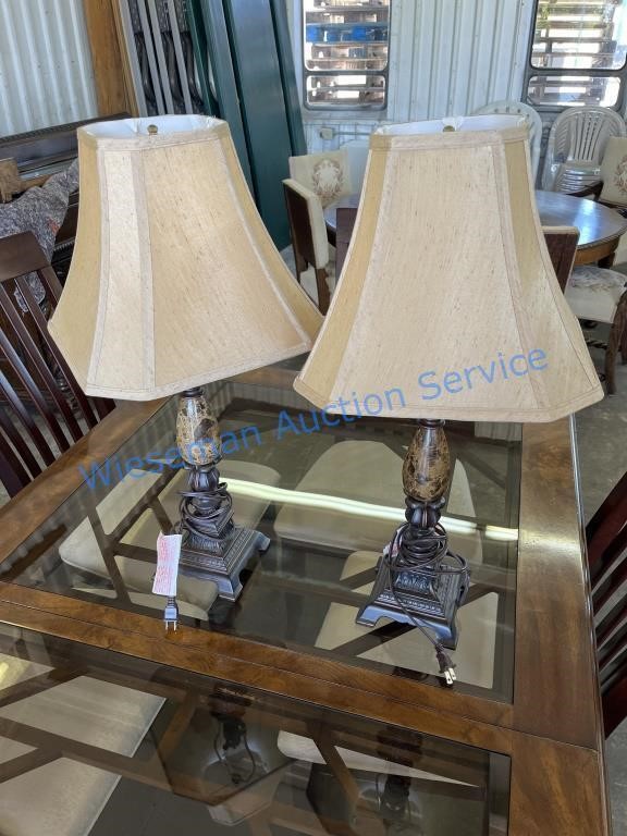 PAIR OF TABLE LAMPS WITH SHADES