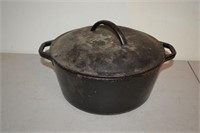 Lodge Cast Iron Dutch Oven with Lid