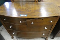 Vintage chest of drawers with mirror - top has woo