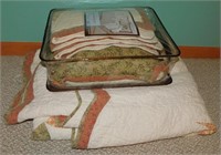 Nice Heirloom Quilt Set with Pillow & Shams