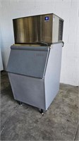 AIR COOLED ICE MACHINE - SEE DESCRIPTION BELOW