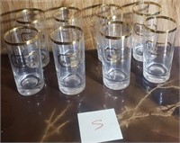 C - SET OF 8 VINTAGE GLASSES (S)