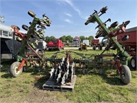 Glenco 12 row Cultivator w/ rolling shields