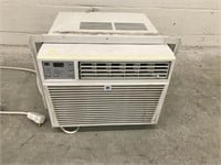 General Electric 12000 BTU Air Conditioner