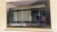 Frigidaire microwave oven, 1100 W, 1.4 cubic ft ,