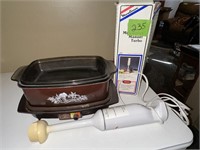 Westbend slow cooker and blender/mixer