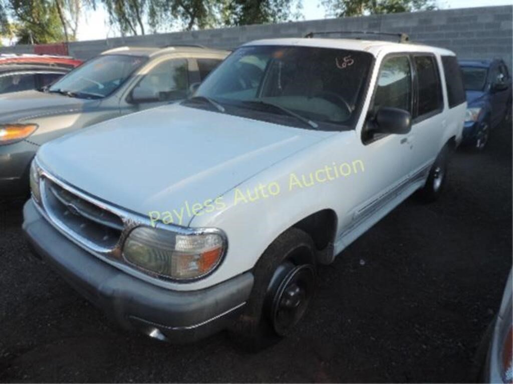 2000 Ford Explorer 1FMZU63E3YUA54298 White