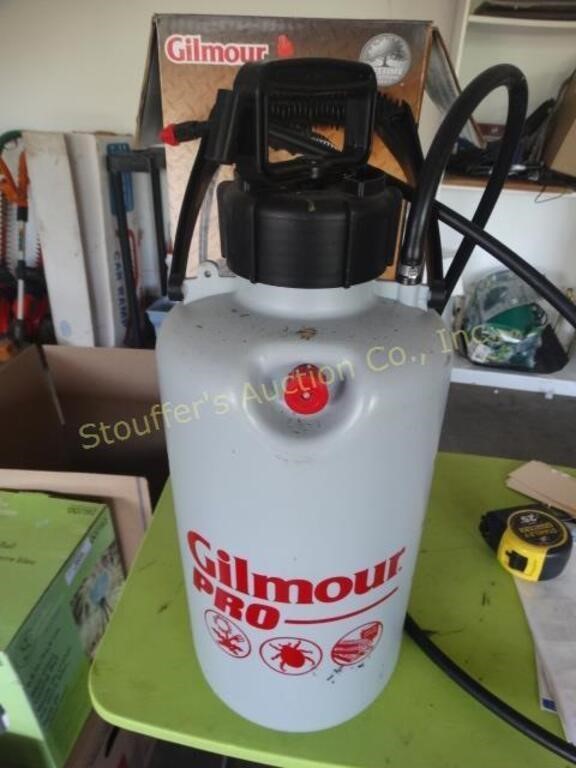 Gilmour  Pro Sprayer, 2 gallon in org. box