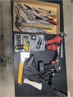 Tool flat with extras