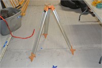 laser level tripod