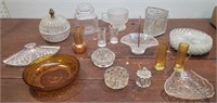 Box Clear & Amber Glass Incl Flower Frogs