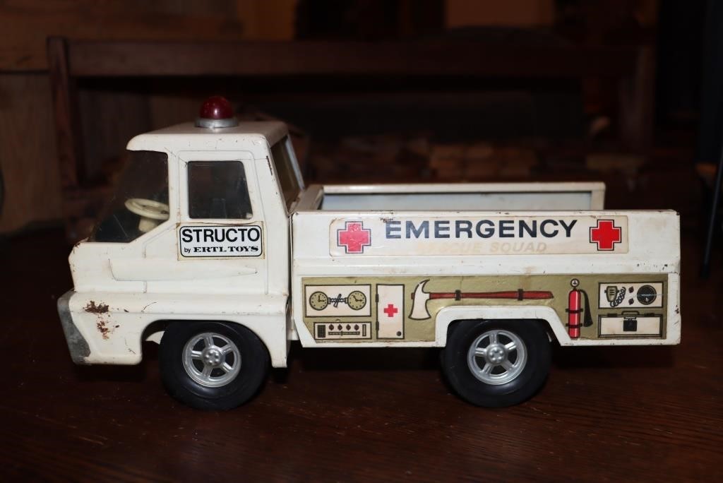 Structo by Ertl Toys Emergency Rescue Squad truck