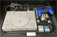 Sony PlayStation, Remote, Memory Card, Game.