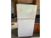 GE Refrigerator Freezer 20.6 cu. ft. 66.25"H x 31