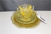 7 PC AMBER DEPRESSION GLASS - 3 DIVIDED PLATES, 1