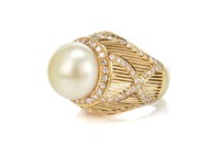 14K GOLD CULTURED PEARL COCKTAIL RING, 13.4g