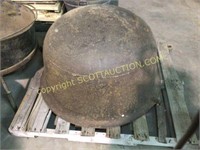 Huge antique cast iron scalding pot, no cracks,