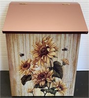 Sunflower storage (top needs glued / nailed)