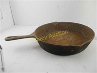 HAMMERED CAST IRON PAN