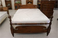 Queen Pine Bed