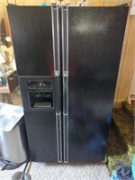 Kenmore French door refrigerator in black