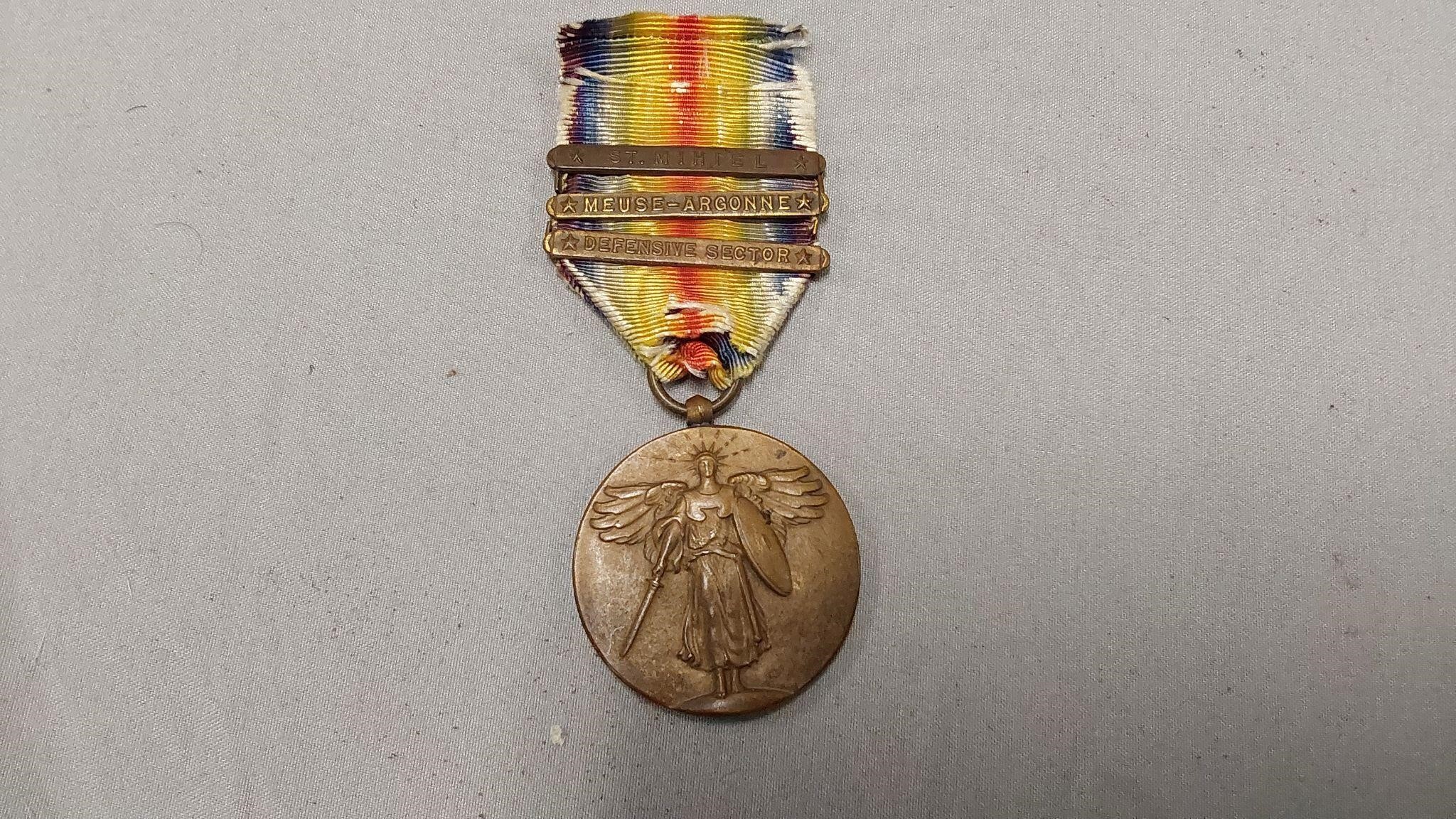 WWI victory medal w/ 3 bars