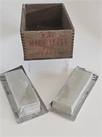 VTG DOVETAIL MAGIC YEAST BOX WITH TWO SHARPENING