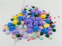 Mixed Lot - Random - Flowers and Cabochons
