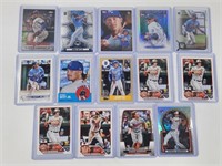 ASSORTMENT OF MODERN ROOKIE CARDS