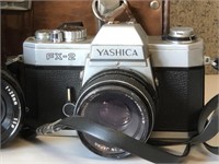 Vitnage Yashica Camera in case with accessories