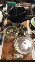 Glass dishes, kitchen utensils
