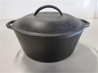 Lodge Cast Iron 10in Dutch Oven
