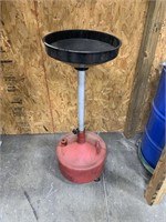 Adjustable oil pan