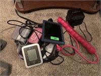 LOT OF MISC MEDICAL DEVICES / BLOOD PRESSURE MORE