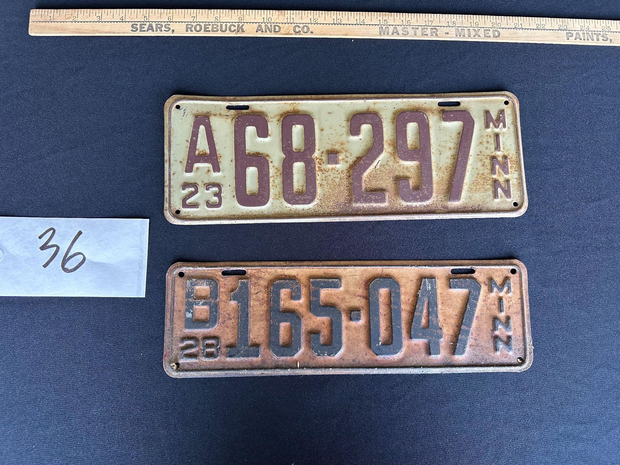 1923 & 1928 Minnesota License Plates