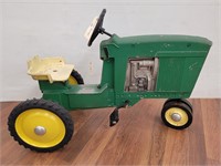 1965 John Deere 20 Pedal Tractor