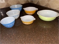 Vintage PYREX Bowls