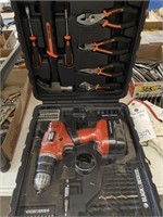B&D 12 volt cordless drill kit
