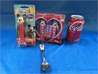 Vtg Unopened Mickey & Minnie Pez Dispensers,